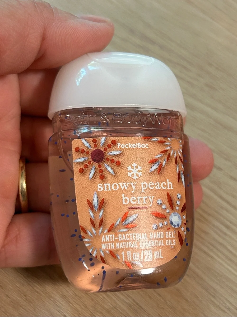 Bath & Body Works Polar Bear with Tinsel Pompoms PocketBac Holder keychain